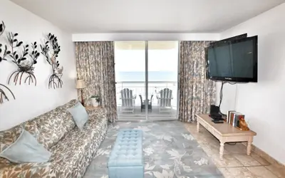 0111 Waters Edge Resort