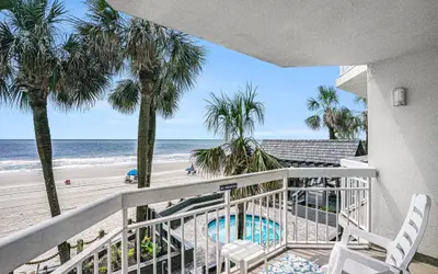 0104 Waters Edge Resort