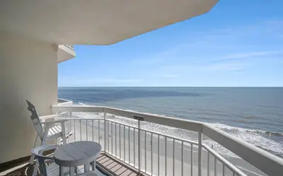 0804 Waters Edge Resort