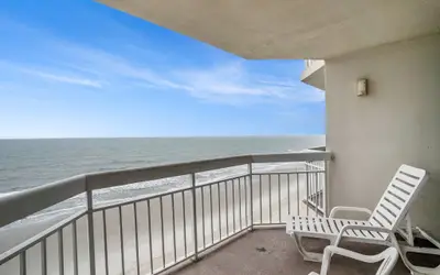 0610 Waters Edge Resort