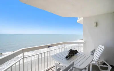 0906 Waters Edge Resort