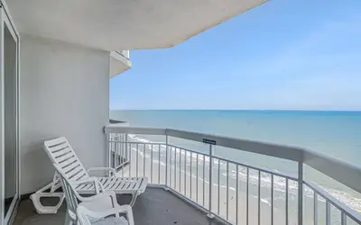 1402 Waters Edge Resort