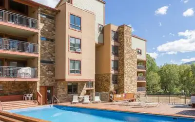 Breakaway West Ski Condo 1,5 miles from the Lifts