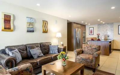 Scandinavian Lodge 03