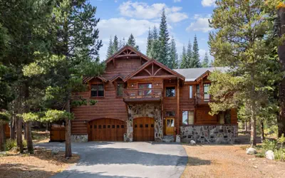 Luxury Chalet with Hot Tub in Private Setting - Tahoe Donner