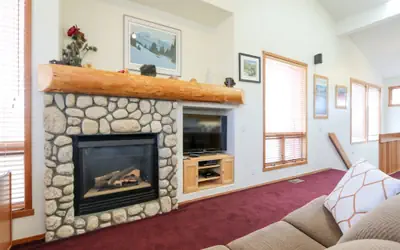 Snowcreek V 999 Mammoth Mountain Views, Private Washer Dryer, Pet-Friendly