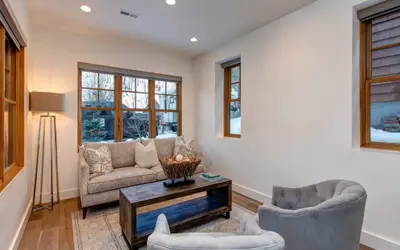 80 Old Town Masterpiece