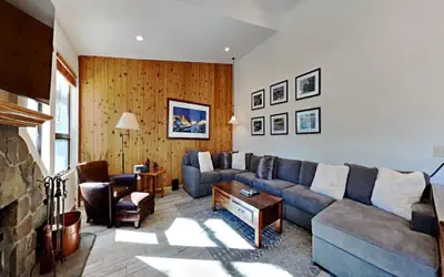 Spectacular Condo Slopeside Location and Mountain View! Close to Village Gondola (Unit 622 at 1849)