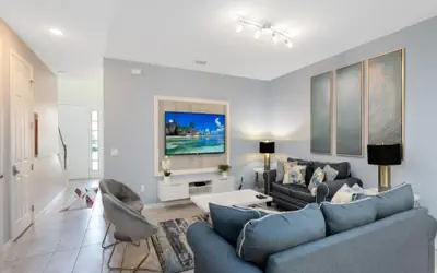 Luxury Town Home With Splash Pool in Solara Resort