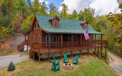 Smoky Retreat Cabin with Free Putt-Putt Course