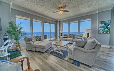 Spacious Tropical Condominium at 17th Floor with Beach and Pool Access - Unit 1707