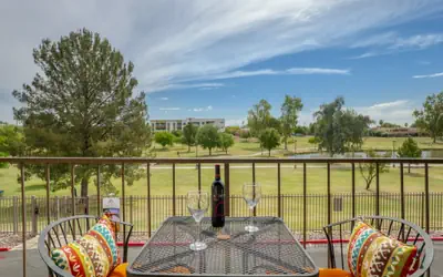 Scottsdale's premium short term getaway, Fully furnished 1 bedroom homes, FREE Golf, cable, utilities, Wi-Fi, parking, pool, and bike trails- Unit 231
