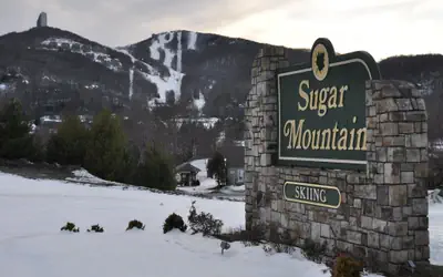 Direct view to ski slopes, Sugar Mountain view, Pool+Jacuzzi
