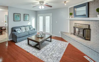 Belleville Beauty - Luxury Stay for Work or Stay for Play either way this is the perfect property for you!