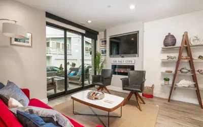 Modern Living, Steps to Beach + Bay: 417 Harding