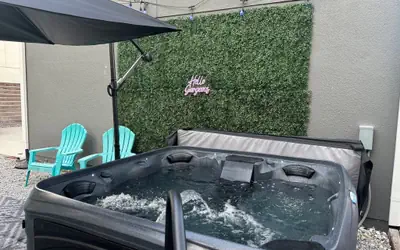 Pet Friendly Modern Zen Studio Retreat with Hot Tub