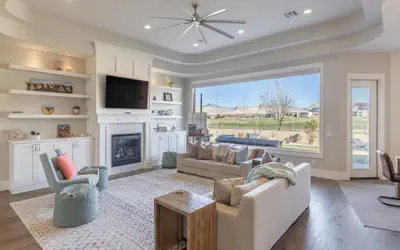 The Resplendent Artist