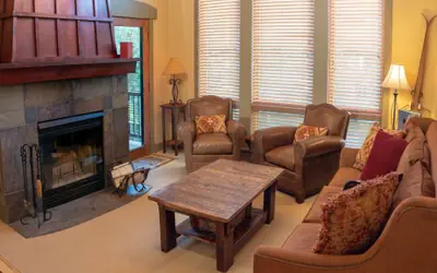 7401- Three Bedroom + Den Deluxe Crossings Townhomes