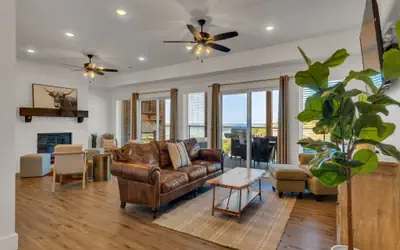 CM115 - Chateau Royale