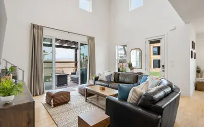 Rendezvous at the Shores