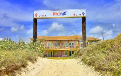 Beachgate Condo Suites and Hotel 231+233