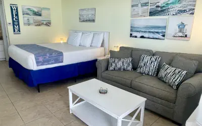 Beachgate Condo Suites and Hotel 438