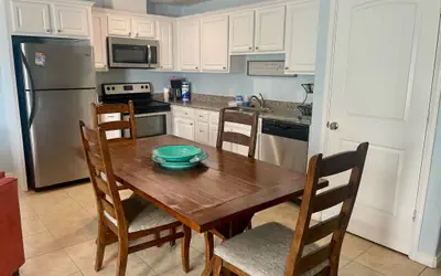 Beachgate Condo Suites and Hotel 524