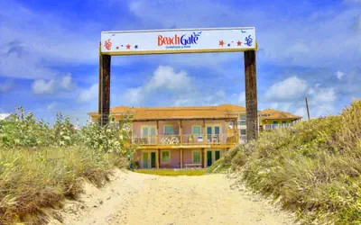 Beachgate Condo Suites and Hotel 231