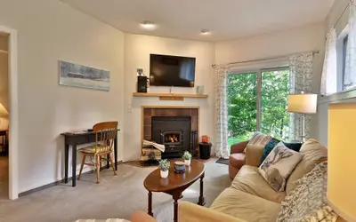 Woods Resort and Spa V7