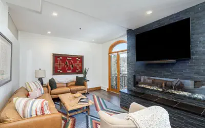 Bear Creek Lodge 408