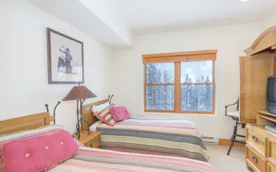 Bear Creek Lodge 212C