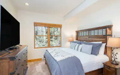 Bear Creek Lodge 303B