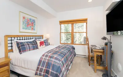 Bear Creek Lodge 205B