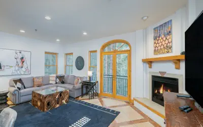 Bear Creek Lodge 201