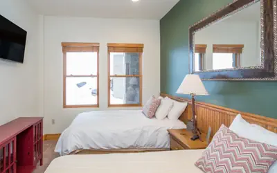 Bear Creek Lodge 203C