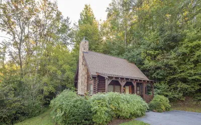 ER36 - Cozy Creekside