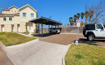 Fisherman Paradise - Luxury Waterfront Bungalow