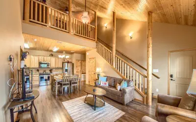 OM A14 Gruene Bridge Bungalow at Old Mills Resort