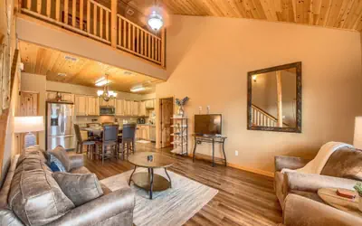 OM A13 Gruene Grove Bungalow at Old Mills Resort