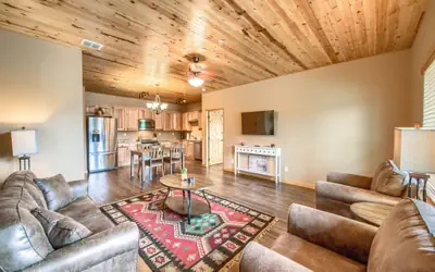 OM A9 Gruene Mill Inn at Old Mills Resort