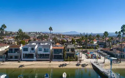 Lido Isle Luxury- Breathtaking Bayfront Views