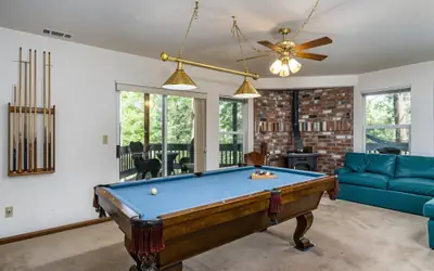 Miner's Claim - Home with 2 Decks & Pool