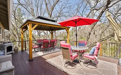 Bigfoot Retreat - Close to Golf and the Beach