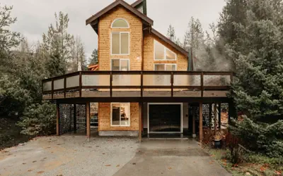 80MBR - Hot Tub - WiFi - BBQ - Wood Stove - Sleeps 7!