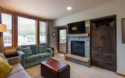 Mountain View Ski-In Ski-Out Condo - Zephyr Mountain Lodge Premium-Rated 2516