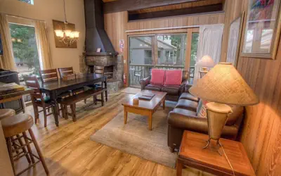 KWC1055 - Kingswood Cornerview