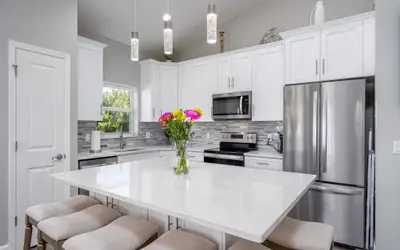 228 Delmar - New Home, Heated Pool, Near Beach & Times Sq