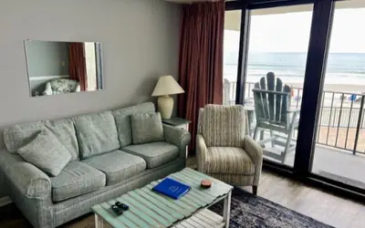 ROYAL GARDEN RESORT 105