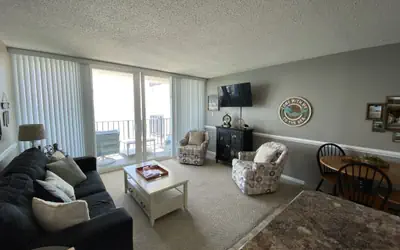 ROYAL GARDEN RESORT 1205