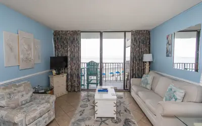 ROYAL GARDEN RESORT 209